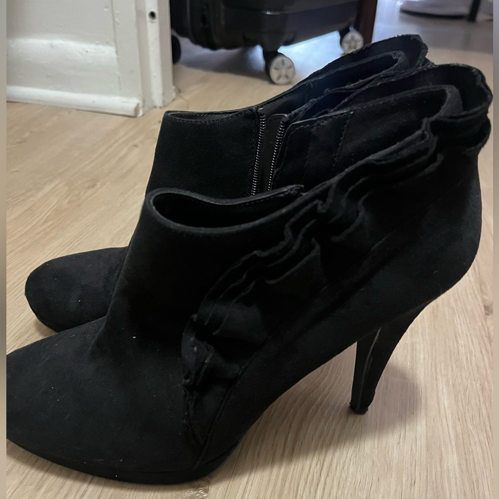 Black heels